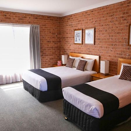Akuna Motor Inn And Apartments Дабо Екстериор снимка